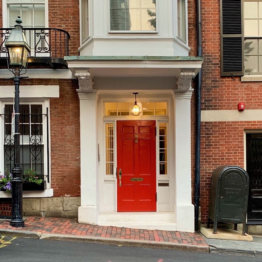 Exquisite red doors of Beacon Hill - street light - mailbox