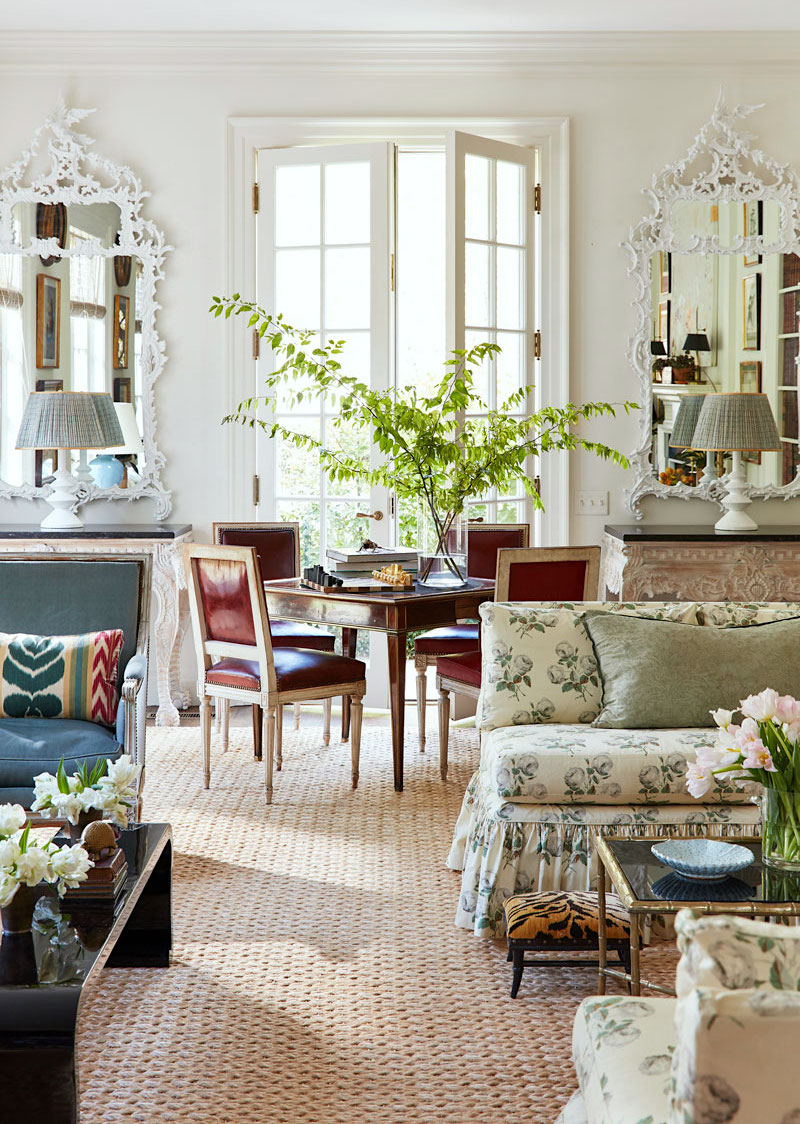 via Veranda_Caroline Gidiere Interiors gorgeous living room chintz