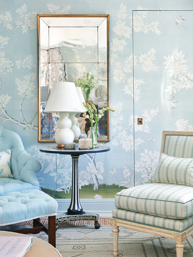 Beautiful - Mark D Sikes with Gracie Chinoiserie Mural wallpaper via La Dolce Vita