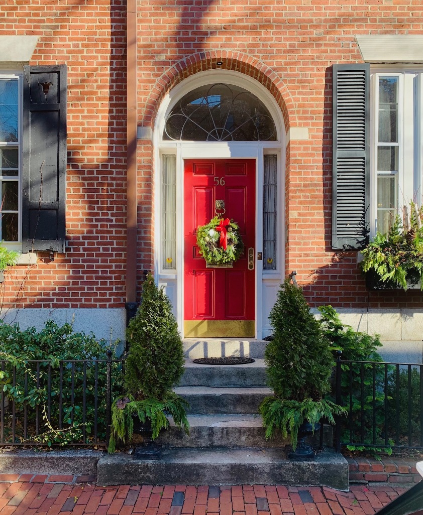Brimmer Street Red door #2- holiday 2021
