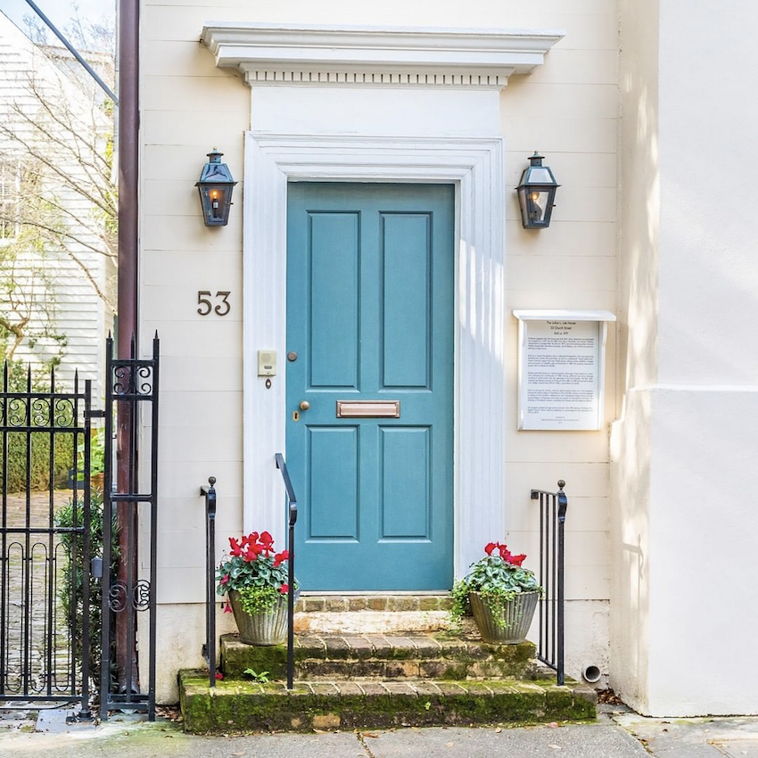 CharlestonGoodLife on Instagram - best front door color