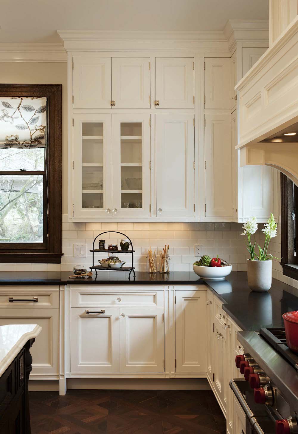 Beautiful off-white kitchen cabinets Crown Point Cabinetry