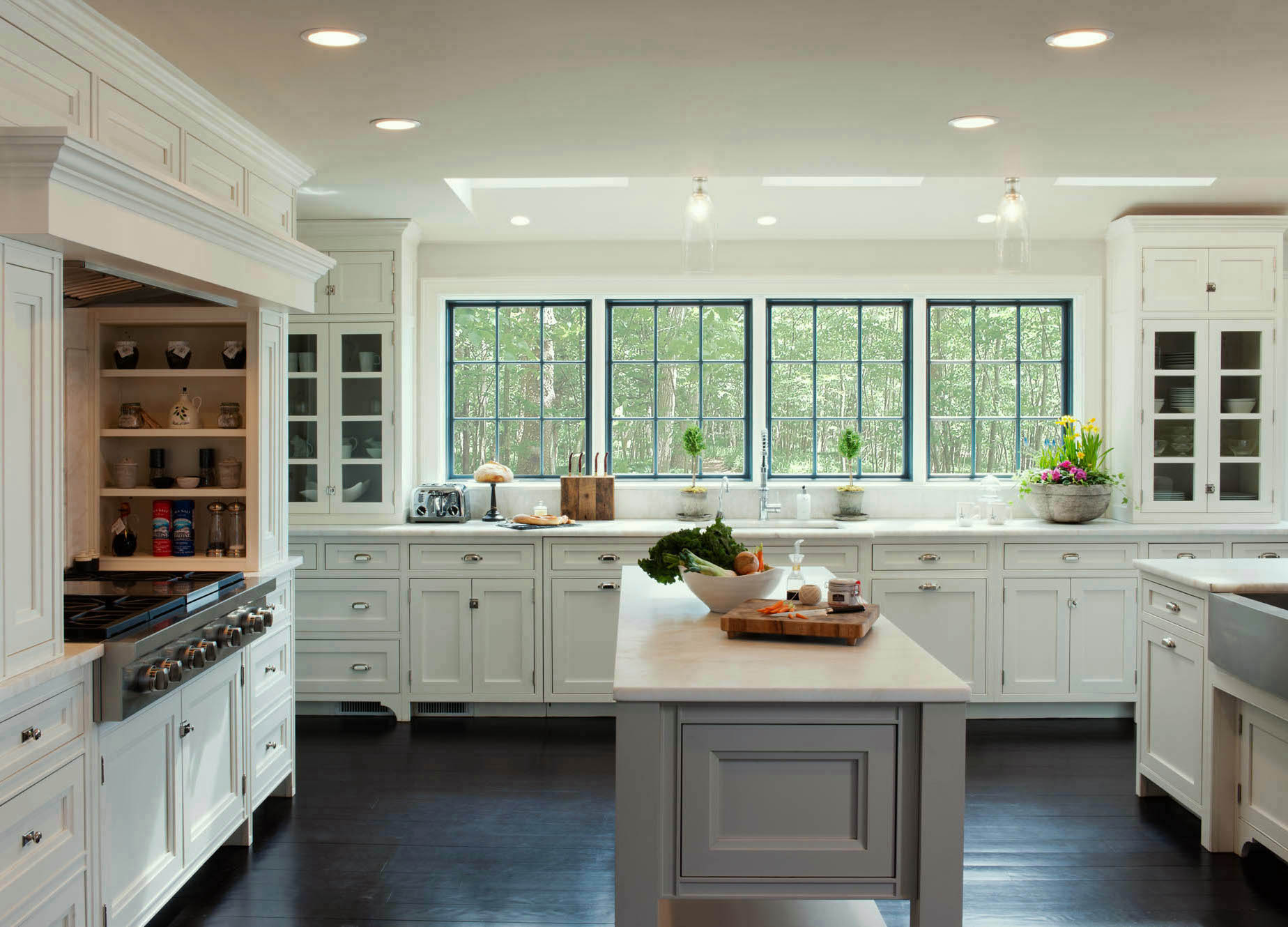 Crown Point classic white kitchen - best kitchen cabinet company