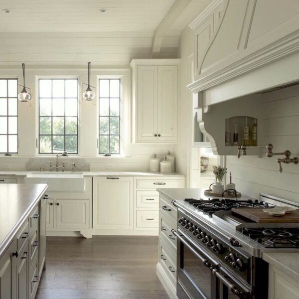 kitchen-morning- Kentucky new build - ivory white - acadia white - Benjamin Moore