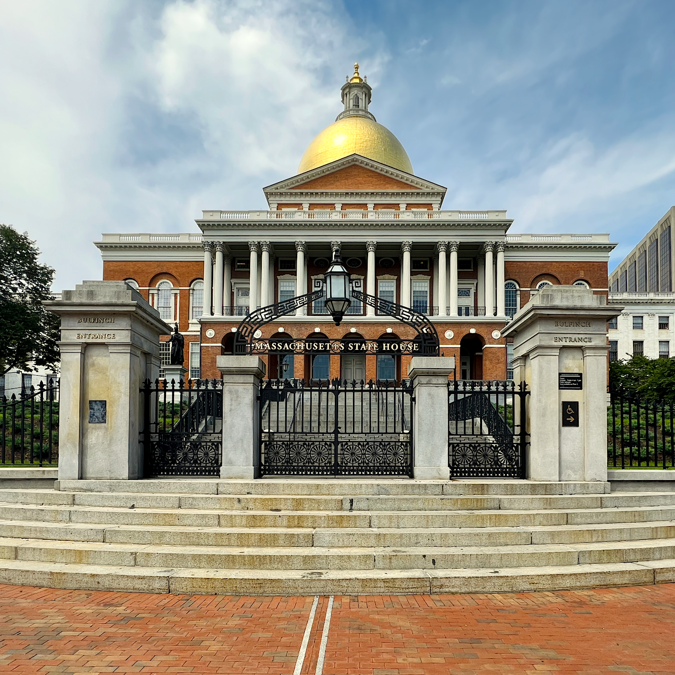 Massachusetts State House August 9, 2023 - photo LBern