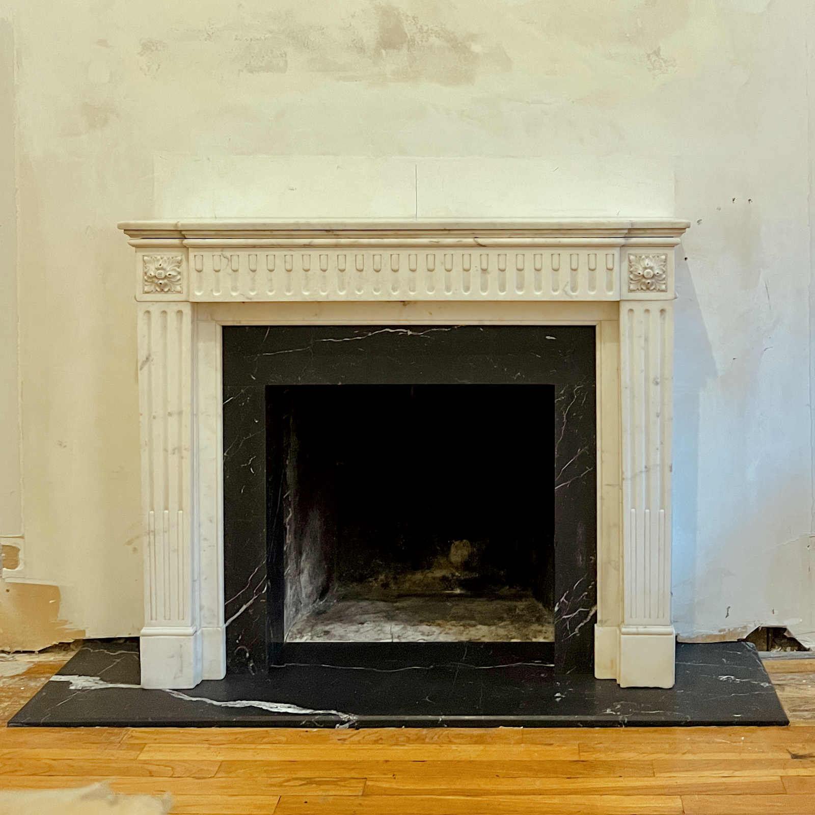 Lisa Parisian Fireplace - Boston Brownstone Renovation