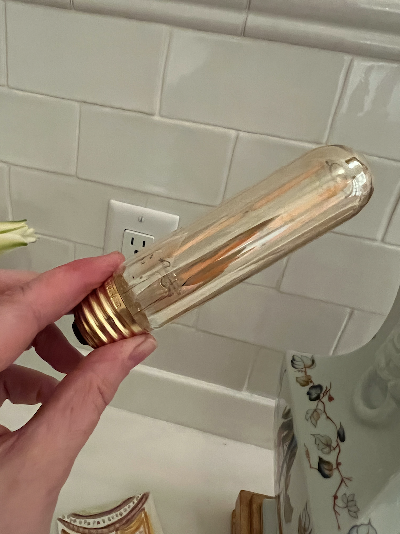 Amber LED mimic incandescent bulbs