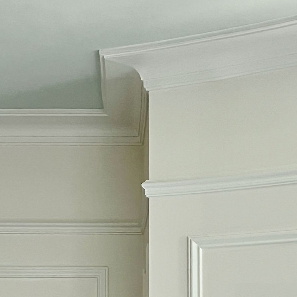 Benjamin Moore - Italian Ice Green + Cotton Balls oc-122 - architectural details