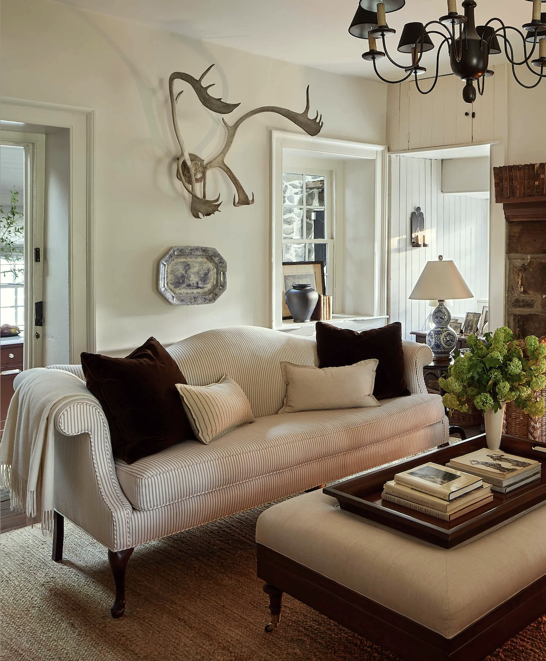 Josh Young_ vintage sofa - Photo -KirstenFrancis_Sycamore House