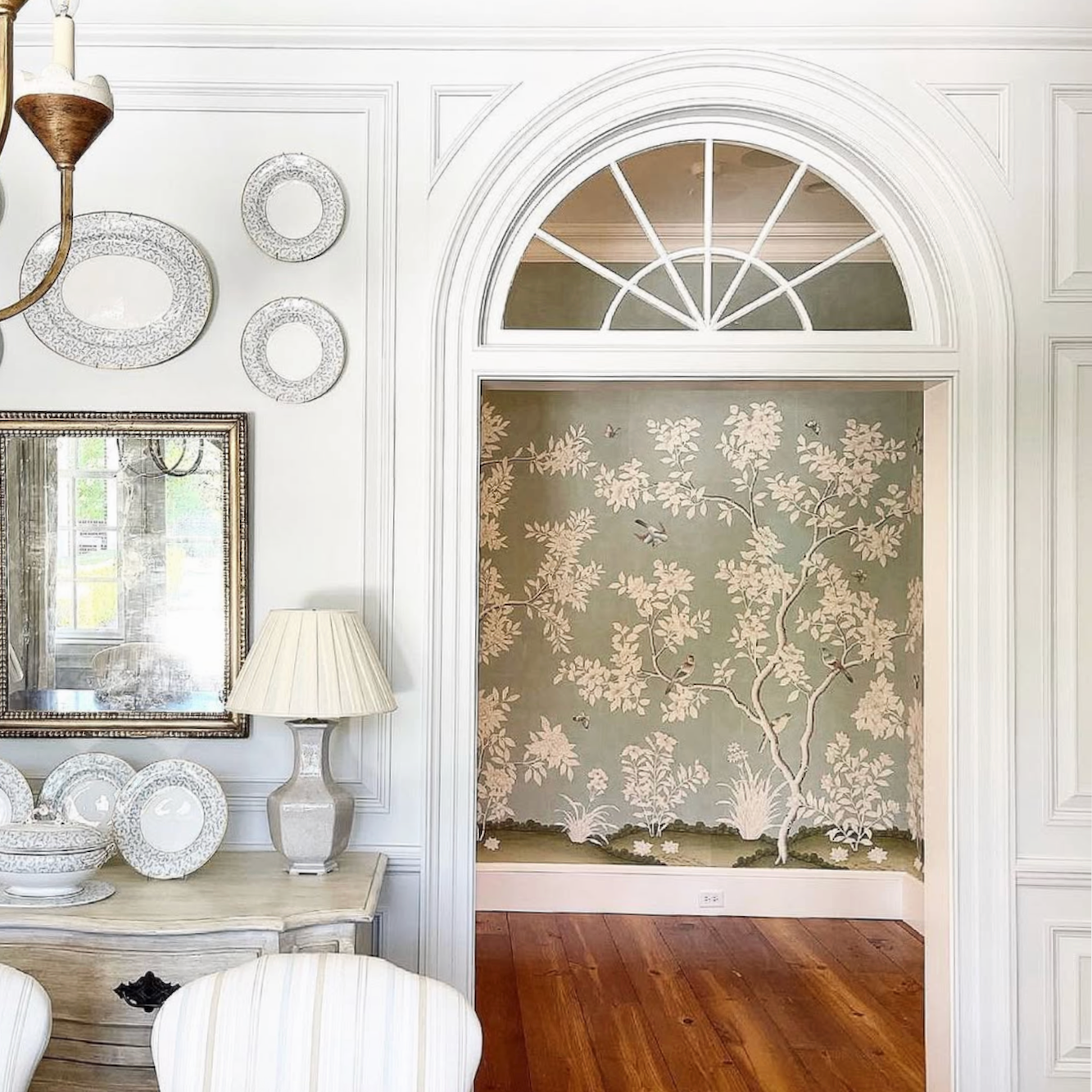 James Michael Howard - gorgeous Gustavian-Inspired dining room